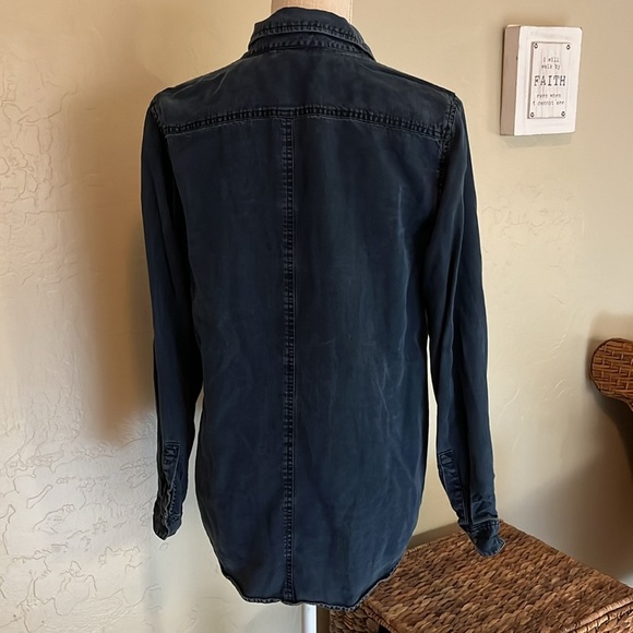 CLUB MONACO Dark Blue Button Down - Size M - Picture 5 of 12